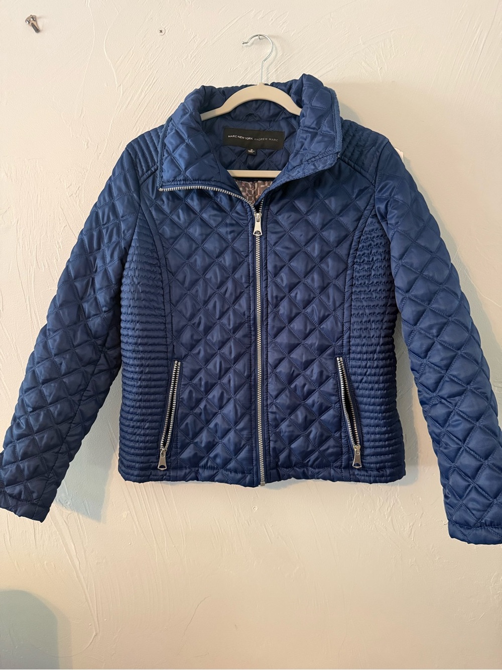 Marc New York Andrew Marc Navy Quilted Moto Jacket Women’s M Floral Lining - Picture 2 of 6